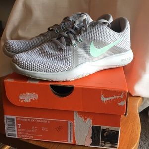 Women’s Nike Flex Trainer 8